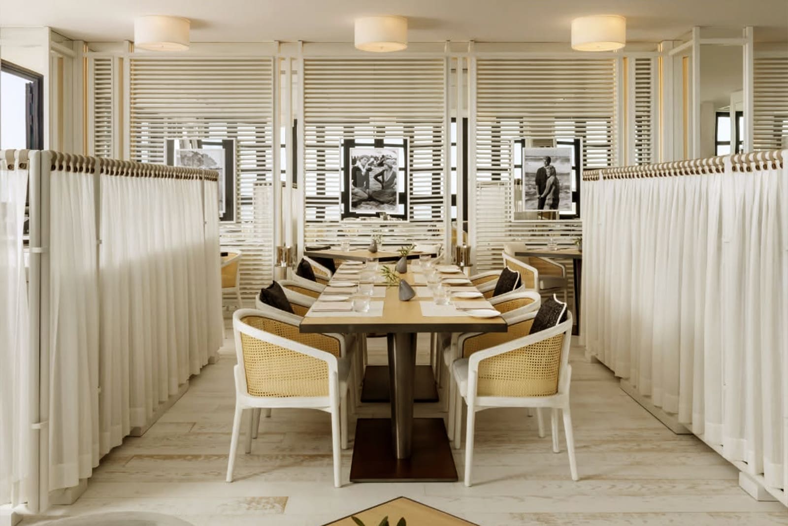 Elegant interior dining area at Paper Moon Algarve